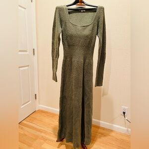 Sweater dress size L